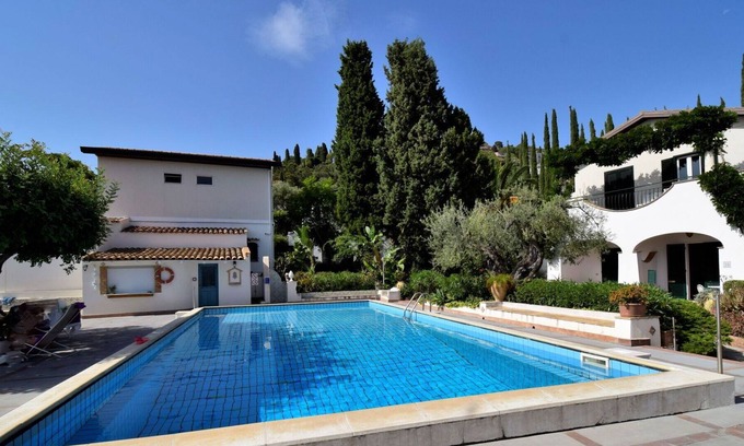 Mazzaro Apartment | Lovely apartment for 5 guests with A/C, WIFI, pool, terrace, pets allowed and parking