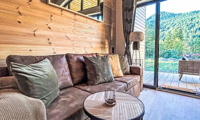 Fischbachau House | Lovely apartment in villa for 5 people with A/C, TV, terrace and parking