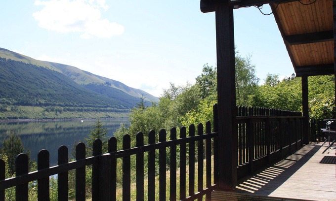 South Laggan House | Lovely apartment in villa for 4 people with TV and parking
