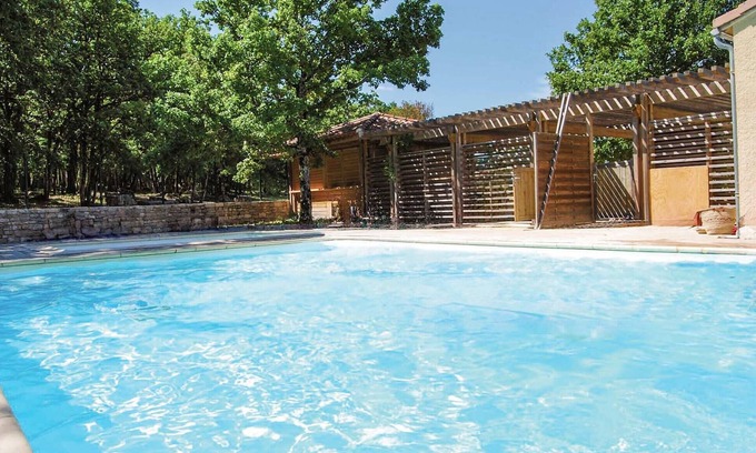 Gramat Apartment | Lovely apartment in Gramat with WiFi