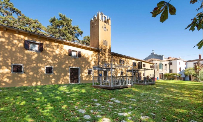Martinski Apartment | Lovely Apartment In Martinski With Wifi