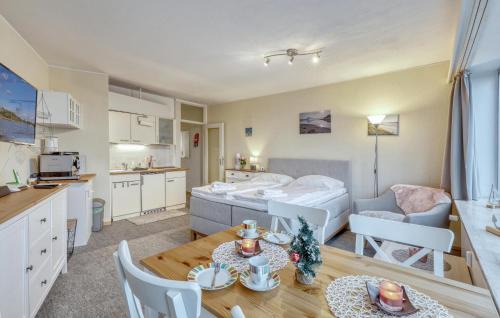 Schleswig Apartment | Lovely Apartment In Schleswig With Wifi