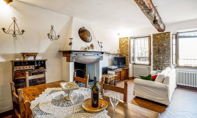 Stazzema Apartment | Lovely apartment in Terrinca with WiFi
