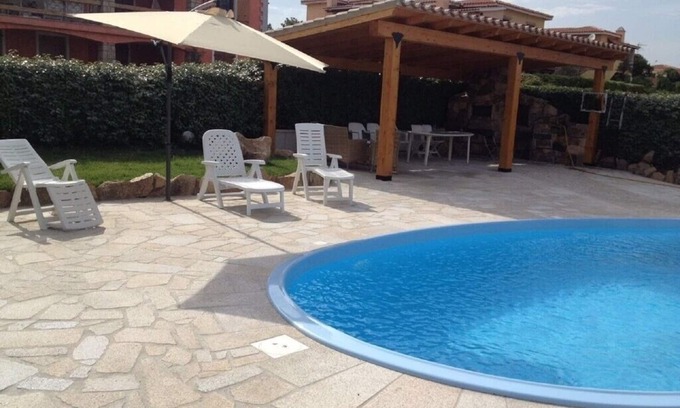 Cannigione Villa | Lovely apartment with private pool 100 meters from the beach