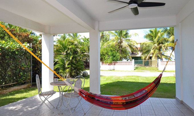 Aguadilla House | Lovely Beach Apartment close to Rincon, Puerto Rico - powered by solar energynn