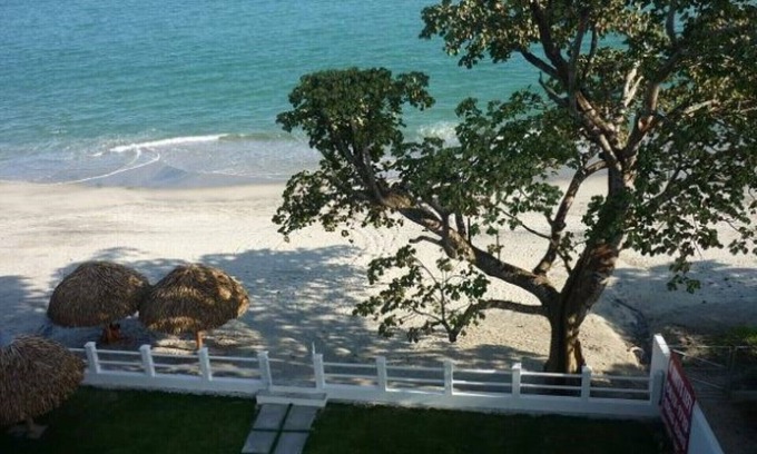 El Farallon del Chiru Apartment | Lovely beach front Paradise Condo