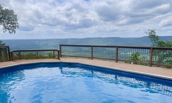 Menlo House | Lovely bluff home atop Lookout Mountain with seasonal pool and incredible views.