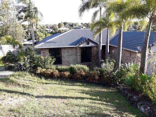Collingwood Park Bed & Breakfast | Lovely, bright single bedroom, private bathroom, coffee beakfast, relax, near shopping Malls