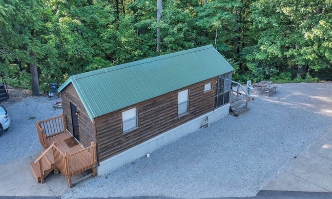 Bloomington Cabin | Lovely Cabin in Bloomington