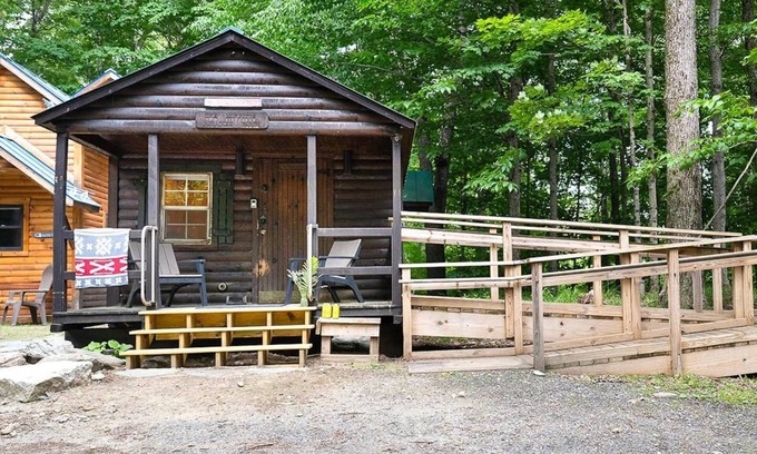 Warren Cabin | Lovely cabin nestled in the woods one minute from Sugarbush Resort