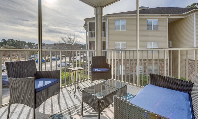 Calabash Condo | Lovely Calabash Condo w/Balcony, 11 Mi to Beach!