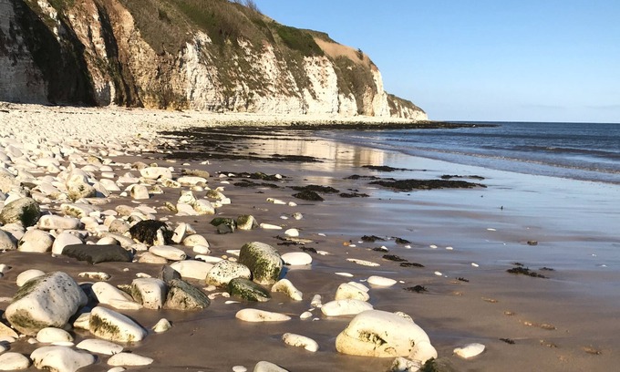 Flamborough House | Lovely caravan holiday home in a beautiful coastal setting.