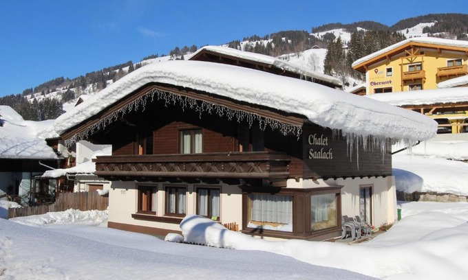 Viehhofen Ski Chalet | Lovely Chalet in Saalbach Hinterglemm with sauna