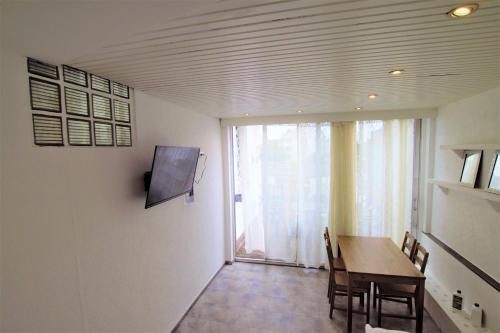 Buderich Apartment | Lovely City House