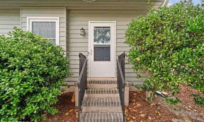 New Bern Apartment | Lovely condo in New Bern, NC