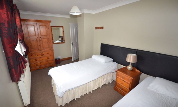 Chester-le-Street Cottage | Lovely cottage in beautiful Plawsworth