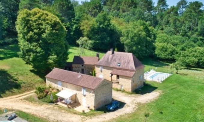 Loubejac House | Lovely cottage in the middle of nature with private pool!
