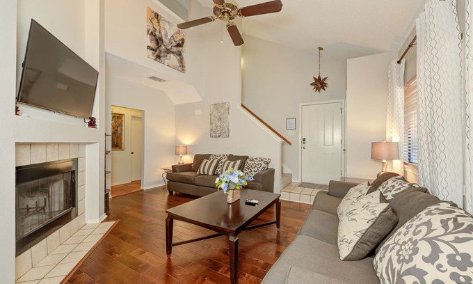 Spring Creek House | LOVELY FAMILY HOME between Randolph AFB & Fort Sam