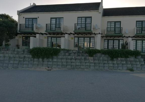 Port Alfred Apartment | Lovely Family Seaview Apartment