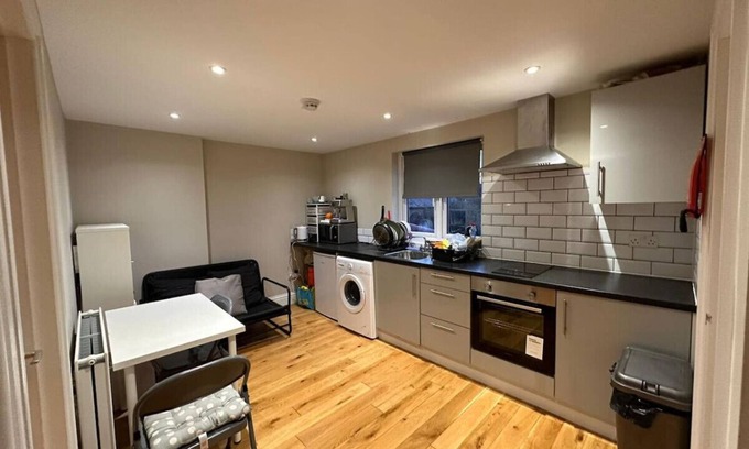 Crofton Park Apartment | Lovely flat in Brockley, SE4