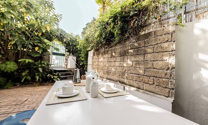 Aventine House | Lovely Garden Apartment in Beautiful San Saba