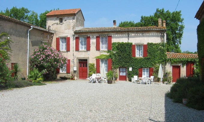 Douzens House | Lovely gite with pool in ancient wine domaine Lovely