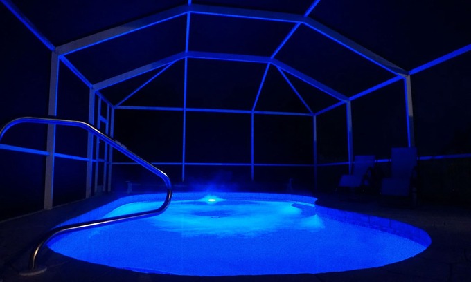 South Venice House | Lovely, Heated Salt Water Pool Home in South Venice, Florida