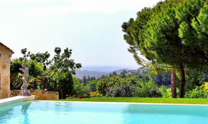 Les Baux-de-Provence House | Lovely home in Les Baux De Provence