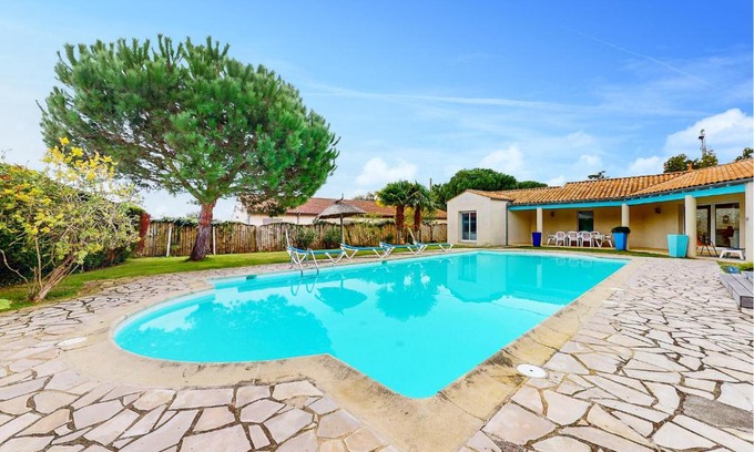 Meschers-sur-Gironde House | Lovely Home In Meschers-Sur-Gironde