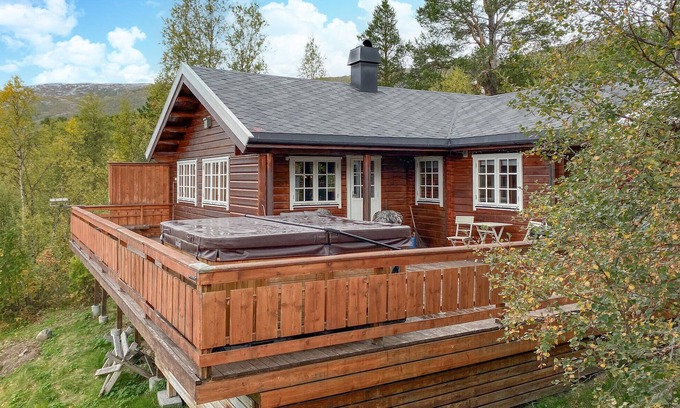 Bjorli House | Lovely home in Bjorli with WiFi