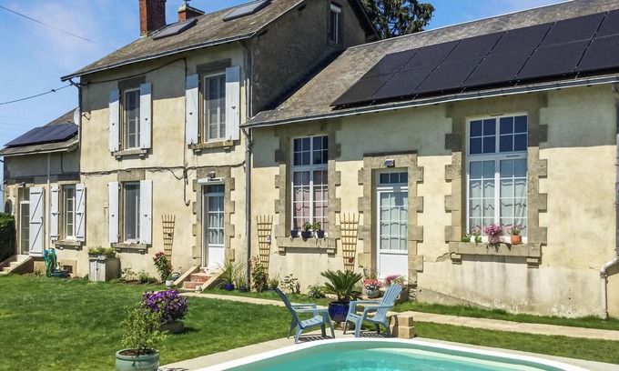Loge-Fougereuse House | Lovely home in Loge- Fougereuse