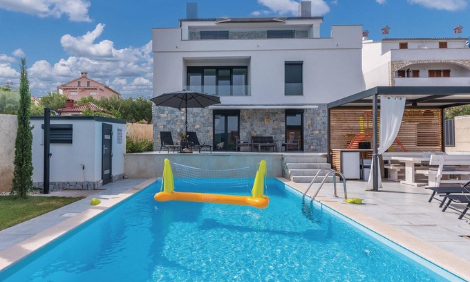 Kornic House | Lovely home in Kornic