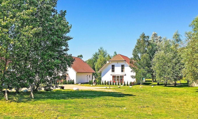 Verchen House | Lovely home in Verchen with WiFi