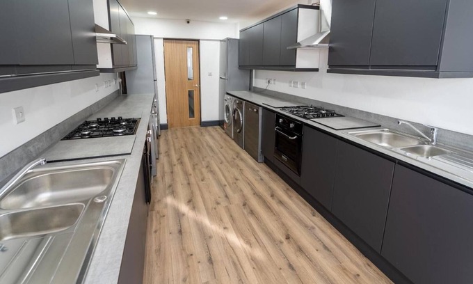Selly Oak Apartment | Lovely Homely Studio Available