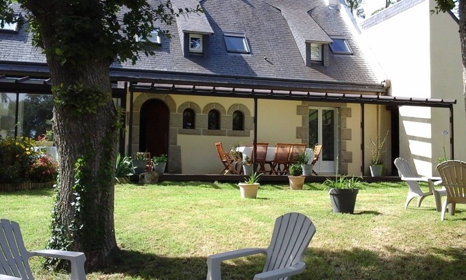 Plouer-sur-Rance House | LOVELY HOUSE WITH SAUNA AND VERY PLEASANT GARDEN, 2 MINUTES WALK FROM THE RANCE RIVER.