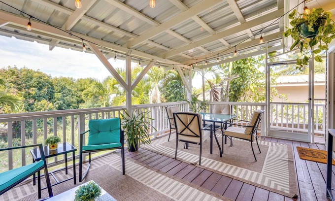 Kailua-Kona Cottage | Lovely Kailua-kona Home ~ 2 Mi to Town & Beach!
