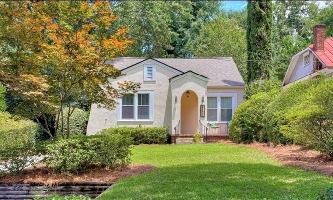 Forest Hills House | Lovely Masters Rental 1.5 miles from the Masters