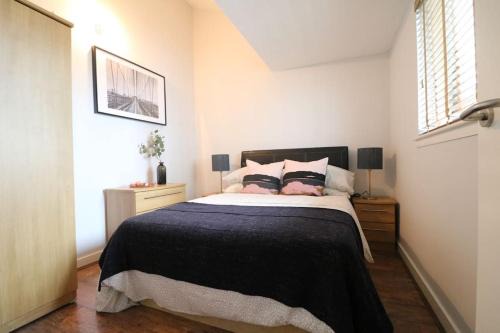 Baltic Triangle Apartment | Lovely Modern Central & Spacious