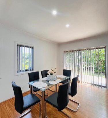 Beverly Hills Villa | Lovely Modern Family home for your family and friends
