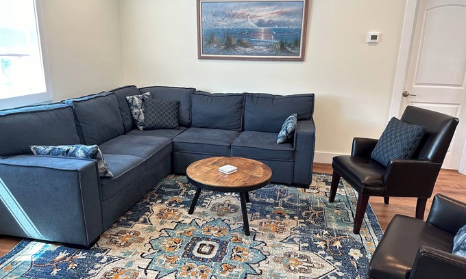 Point Pleasant Beach Apartment | Lovely Newly Renovated Downtown Apartment