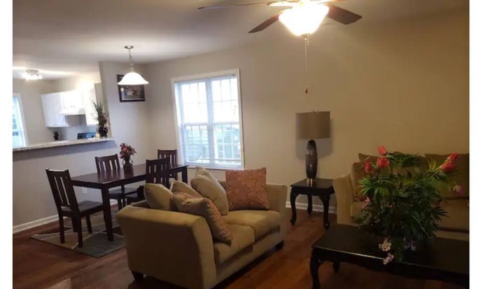 Northeast Raleigh House | Lovely open floor plan on golf course