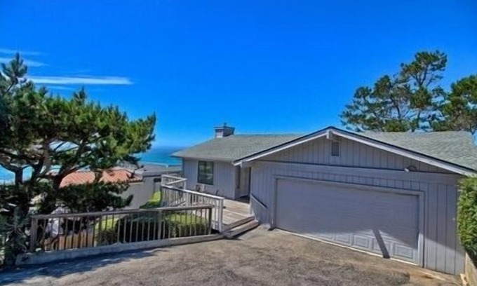 Park Hill House | Lovely Panoramic Views