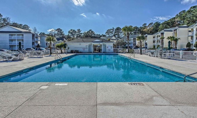 Carolina Forest Apartment | Lovely River Oaks Condo with Resort Amenities!