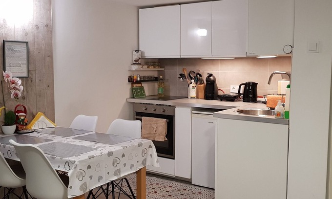 Csarnok negyed Apartment | Lovely Studio 10 min on foot from downtown