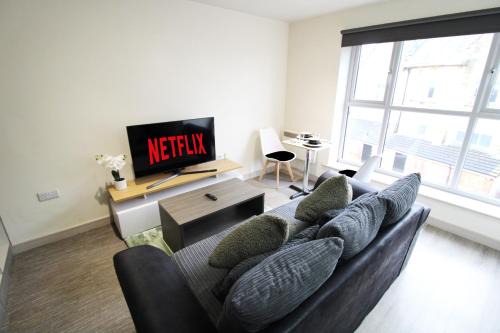 Bolton Apartment | Lovely Studio Flat in Bolton