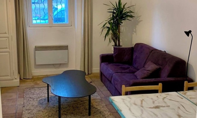Le Rouret Apartment | Lovely studio in the heart of a typical Provencal village