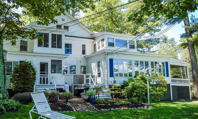 Windham Apartment | Lovely studio within lakefront lodge w/ fast WiFi, & kitchenette