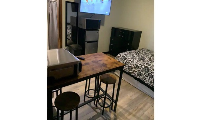 North Lakeport Apartment | Lovely one bedroom efficiency apartment 4