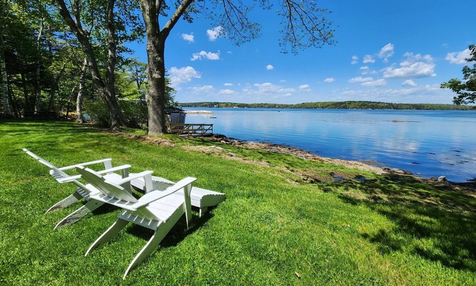 Waldoboro House | Lovely Waterfront Cottage with Great Views, Sunsets