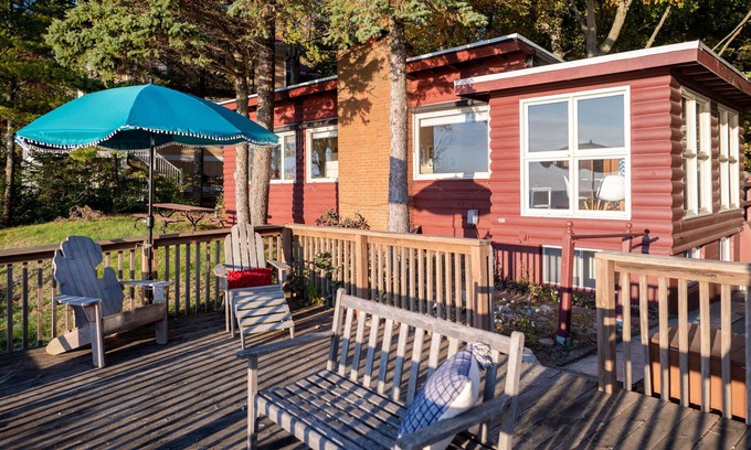 Macatawa Cottage | Low-bluff cottage with private Lake Michigan beach